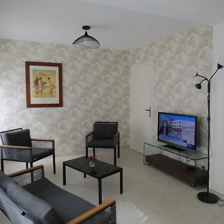 Saint-maurille Apartment *