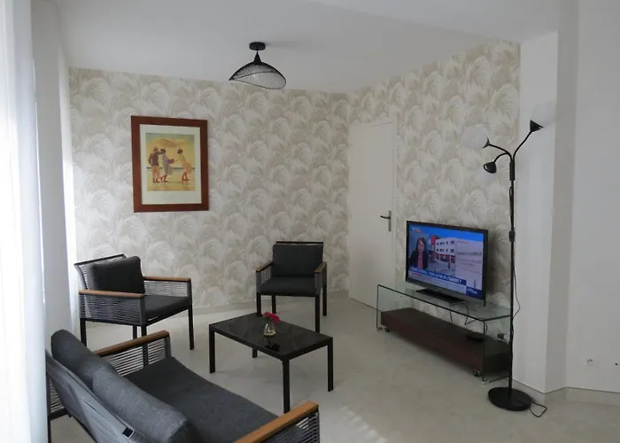 Saint-maurille Coeur D'angers Et Parking 公寓 *